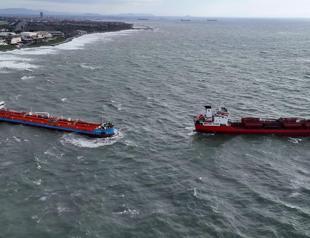 One tanker freed after minor collision at Istanbul coast