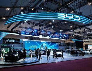 Chinese auto giant BYD logs record EV sales in 2025