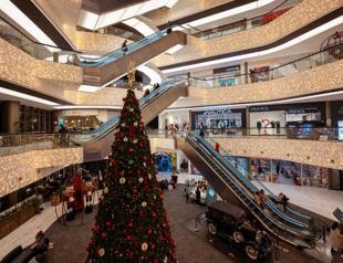 Average New Year’s gift spending reaches $65 as online shopping dominates