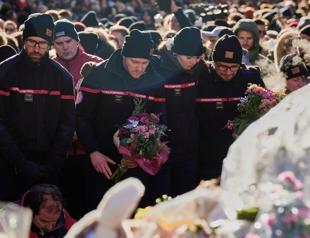 Swiss investigate bar managers after deadly New Years blaze