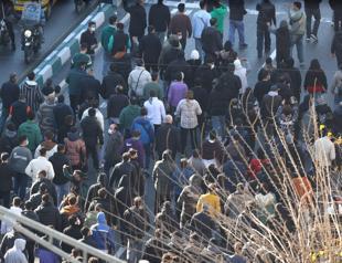 At least 35 people killed,1,200 detained in Irans economic protests