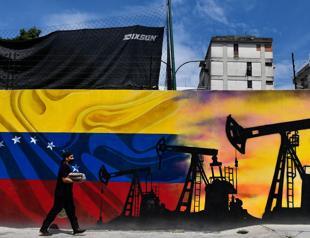 US energy secretary says will control Venezuelan oil sales indefinitely