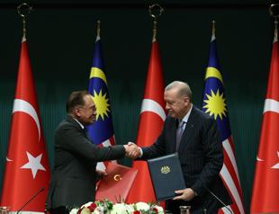Türkiye to assess joint defense industry steps with Malaysia: Erdoğan