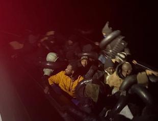 One dead, seven missing after migrant boat sinks off İzmir