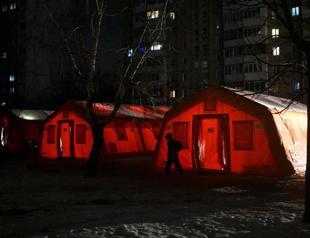 IMF chief visits Ukraine as Kiev awaits funding