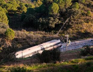 Spain mourns as train crash toll rises to 40