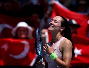 Sönmez soaks in acclaim on historic Melbourne run