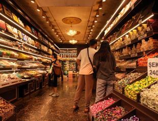Turkish consumer confidence up, but business confidence falls in January