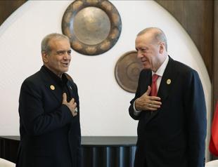 Türkiye opposes foreign intervention in Iran, Erdoğan says Pezeshkian