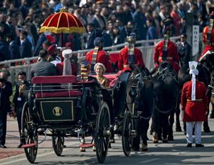 EU leaders arrive in India, hoping to seal free trade deal