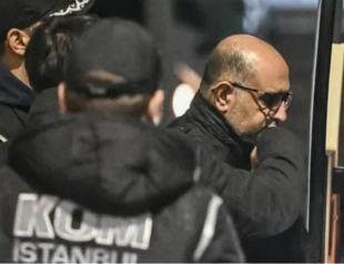 Istanbul court opens trial of seven CHP mayors