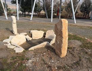 Göbeklitepe-like T-shaped stones found in Adıyaman
