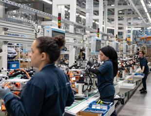 Unemployment down to historic low of 7.7 percent in December