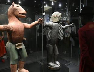 French Senate adopts bill to return colonial-era art