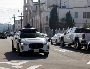 Waymo gears up to launch robotaxis in London this year