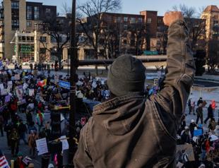 Thousands rally in Minneapolis as immigration anger boils