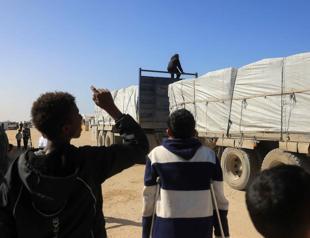 Israel partially reopens Gazas Rafah crossing