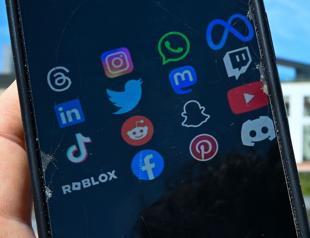 Snapchat blocks 415,000 underage accounts in Australia