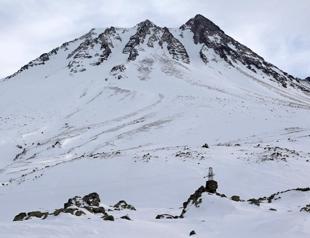 Mount Hasan returns to calm after brief post-quake stirring