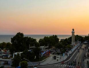 Athens targets Turkish property boom in border zones