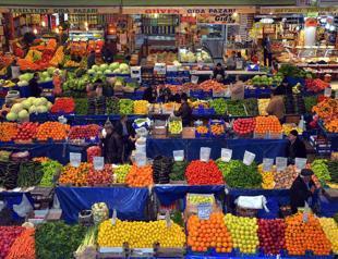 Food prices surge ahead of Ramadan, driving inflation higher