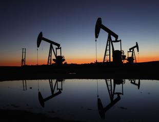 Damascus prepares to take over oil fields, border crossings in northeastern Syria