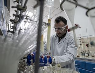 Scientists develop domestic pharmaceutical raw materials in Erzurum