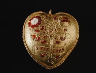 British Museum secures Henry VIII heart pendant