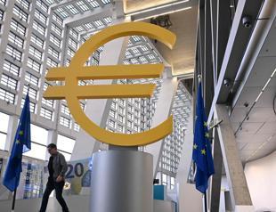 ECB to extend euro backstop to boost currencys global role
