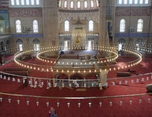 Special carpet produced for Selimiye Mosque
