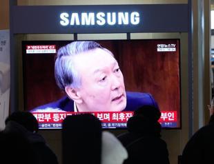 Ex-South Korea leader apologizes for martial law crisis