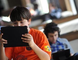Türkiye launches probe into major social media platforms over child data safety