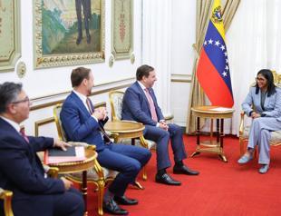 Shell executives visit Venezuela to discuss gas project