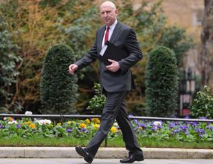 UK unveils $1.3 bln Leonardo military helicopter contract