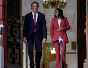 US’ Burgum in Venezuela to discuss critical minerals