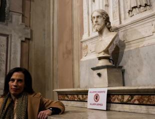 Michelangelos works hidden in secret room, researcher says