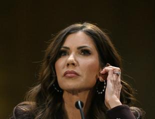 Trump fires homeland security chief Kristi Noem