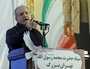 Iran says will not target neighbors unless attacked by them