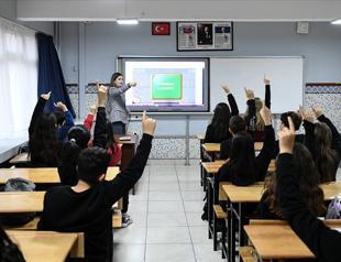 Ministry to require C1-level Turkish for foreign teachers