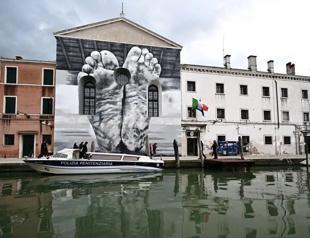 Critics round on Venice Biennale after Russia included