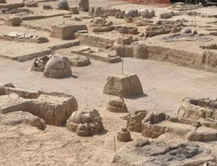 Gruesome ancient Athens execution site to get new display area