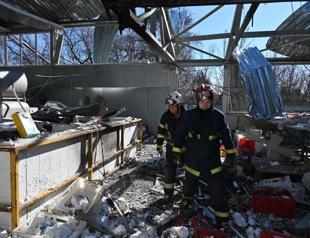 Russian strikes kill 2, wound 7 in Kharkiv