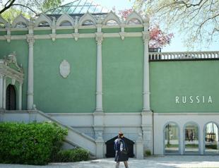 EU slams Venice Biennale for letting in Russia