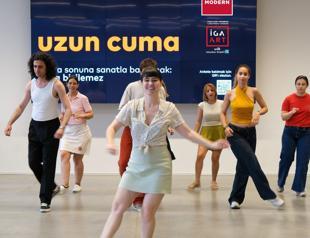 Istanbul Modern extends Friday hours with new events