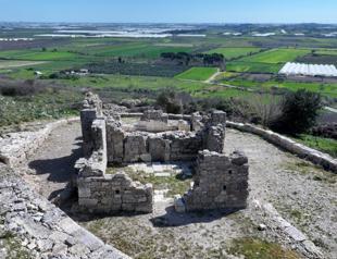 Ottoman-era village square found at Sillyon