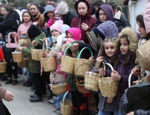 Türkiye marks Eid holiday with prayers, festivities amid travel rush