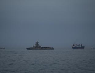 Iran military says to completely close Hormuz if US targets power plants