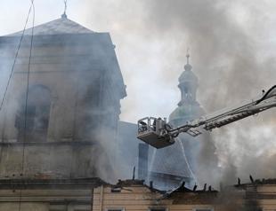 Ukraine hits major Russian port in 400-drone barrage