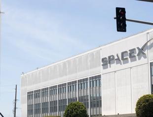 Musks SpaceX looking to raise $75 billion in June IPO: Report