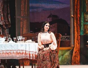 Turkish soprano to star at Cairo Opera